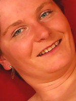 Plump mom sits down onto a humongous rubber cock