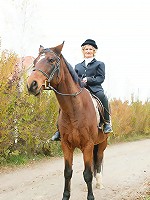 Mature slut playing with herself in a barn