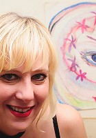 Horny blonde American housewife gets wet