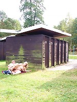 She just had to let him fuck her sexy old pussy all he wanted in the grass