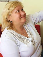 The fat blonde mature gets sexed up by his dick and she takes his cum on her face